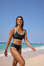 Load image into Gallery viewer, REO TOP - BLACK RIB