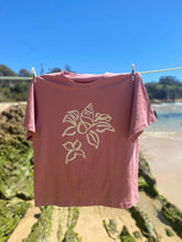 Load image into Gallery viewer, SHELL TEE