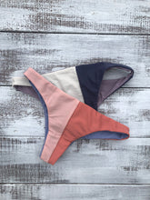 Load image into Gallery viewer, IRIS BOTTOM - CANDY